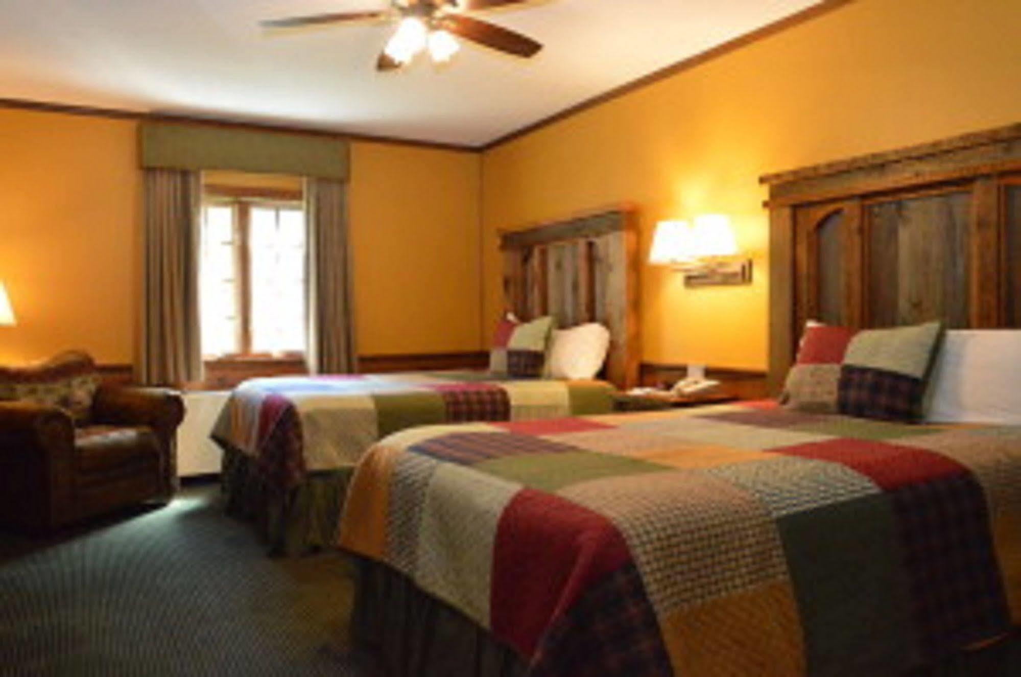 Starved Rock Lodge & Conference Center Utica 외부 사진